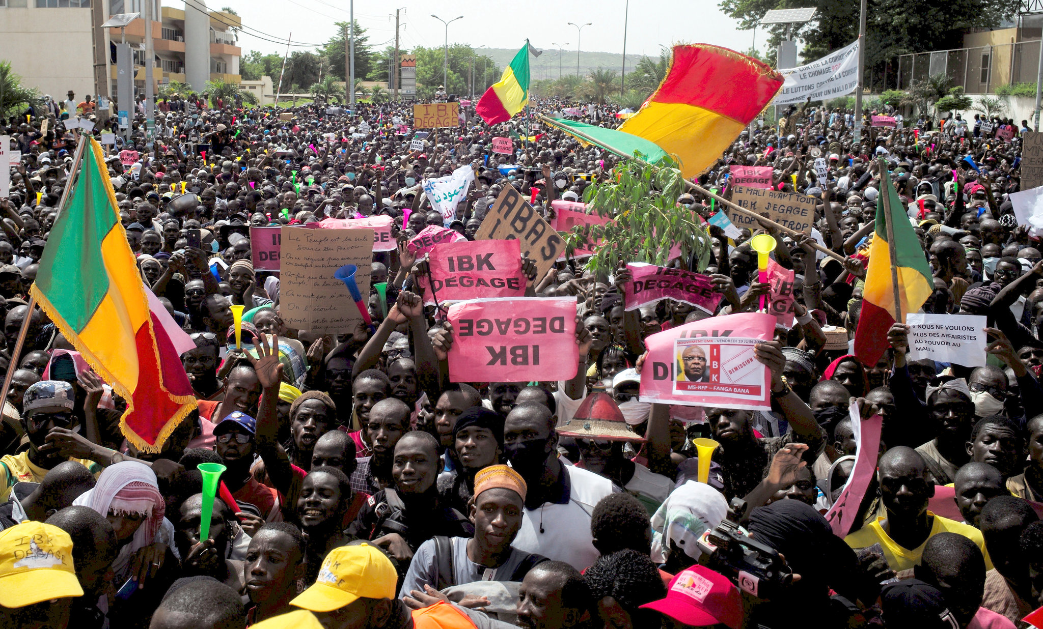 Mali : pour la Tabaski ,les manifestants observent une trêve …