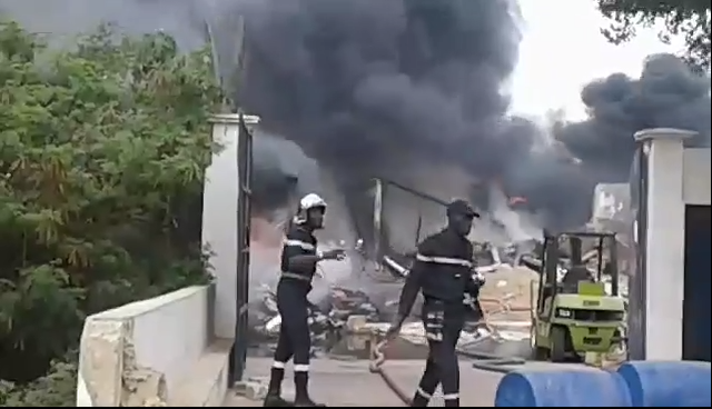 L’usine de gaz de Grand Mbao en feu