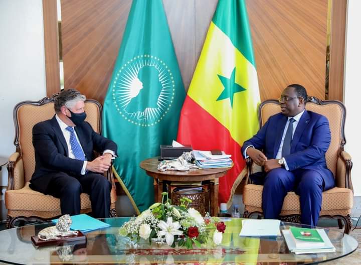 Exploitation du pétrole et gaz : Le patron de Cosmos Energy,  Andy INGLIS reçu en audience par Macky Sall