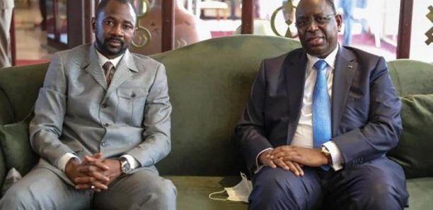 Visite de travail et d’amitié au Mali : Macky Sall se recueille au mausolée d’IBK