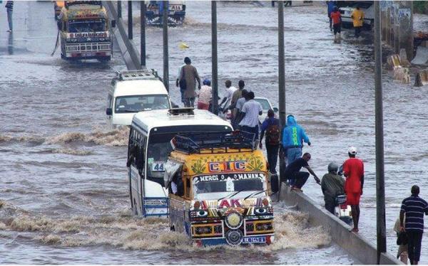 Dakar sous les eaux : « C’est une catastrophe naturelle » (Serigne Mbaye Thiam)