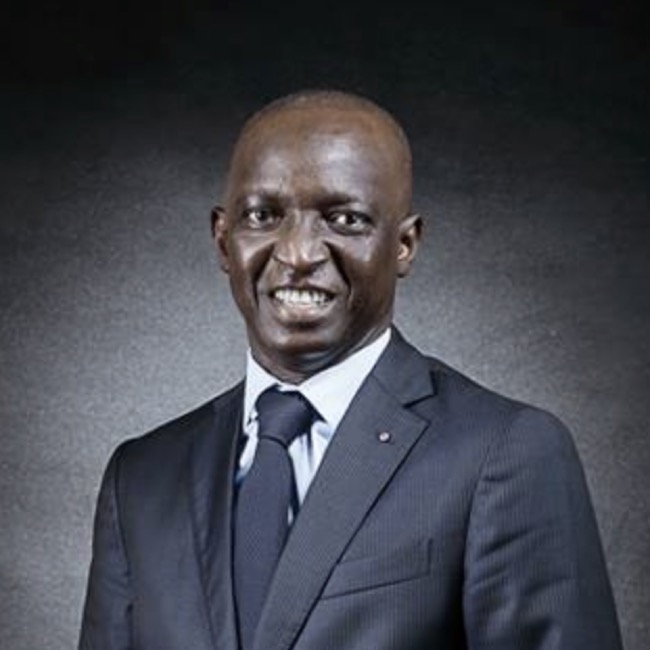 Escroquerie sur les réseaux sociaux : le ministre des Finances et du budget met en garde le public sur des pratiques frauduleuses des structures « Ouest crédit » et « Séné crédit »